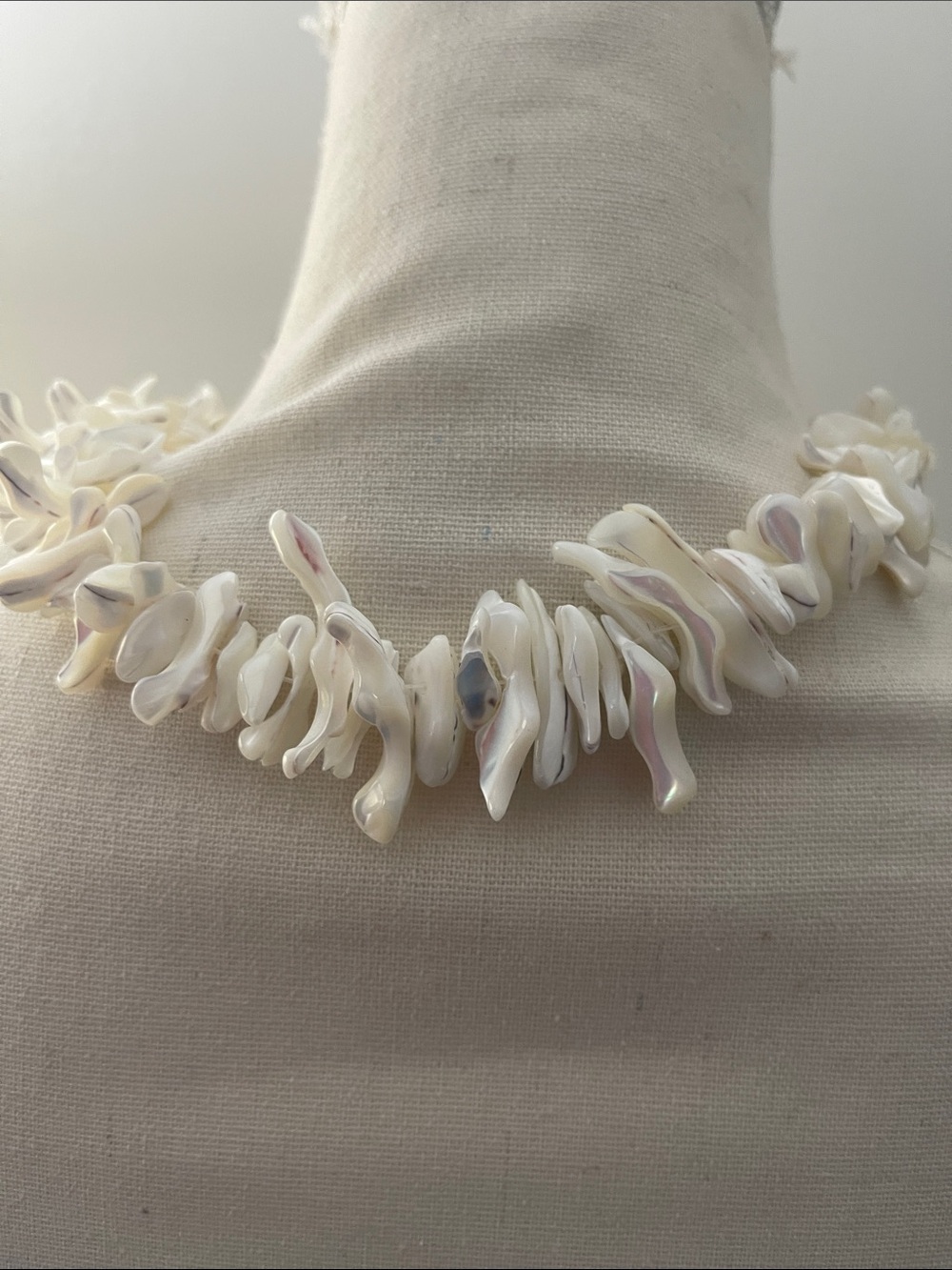 Blue Green Handcrafted White Shell & Pearl Statement Necklace - Picture 4 of 9
